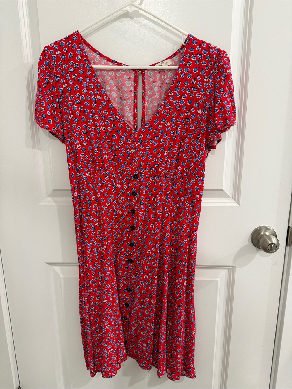 Red Floral V-Neck Button-Front Mini Dress - Picture 1 of 4